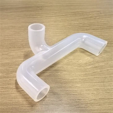 Tuyau en silicone à trois voies